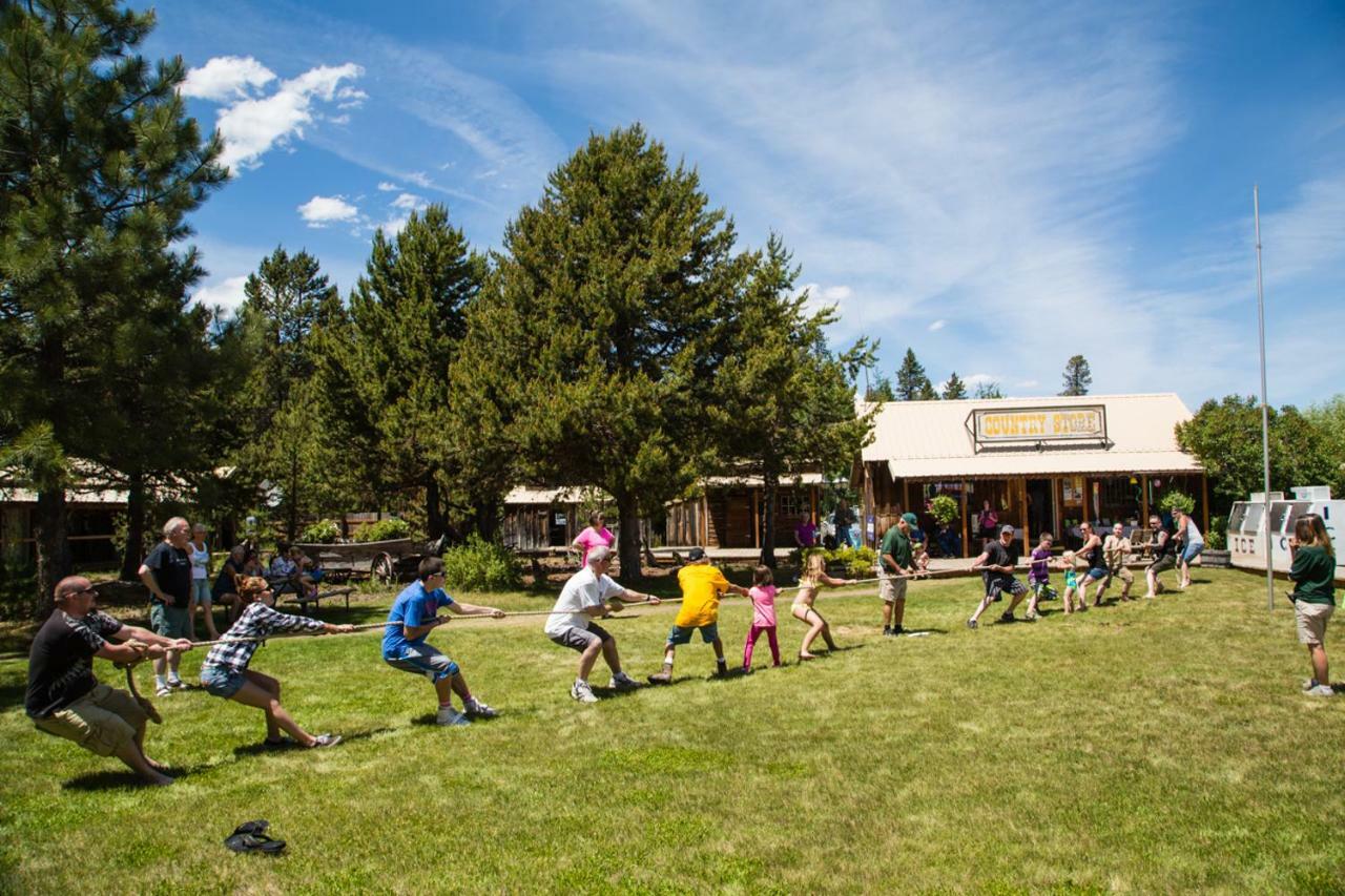 Bend-Sunriver Camping Resort 24 Ft. Yurt 16 エクステリア 写真